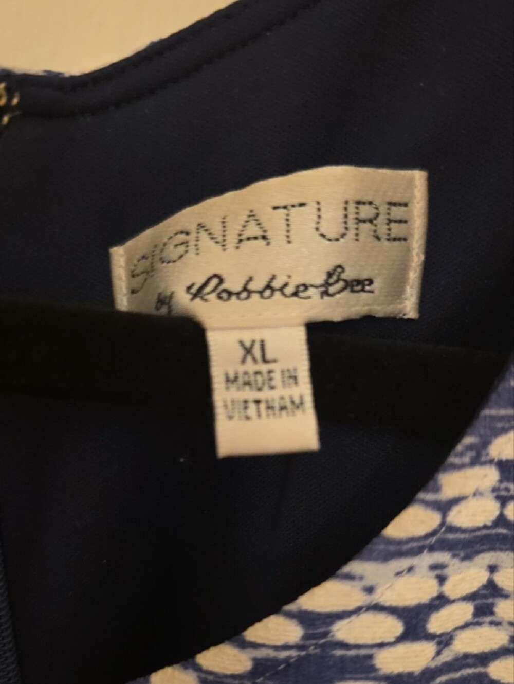 Signature Blue & White Long Sleeve Patterned Shift Dress - Picture 2 of 2